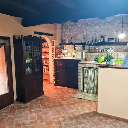 In Firenzuola Near Arezzo Vakantiehuis Crocemaroggia