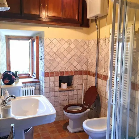 In Firenzuola Near Arezzo Vakantiehuis